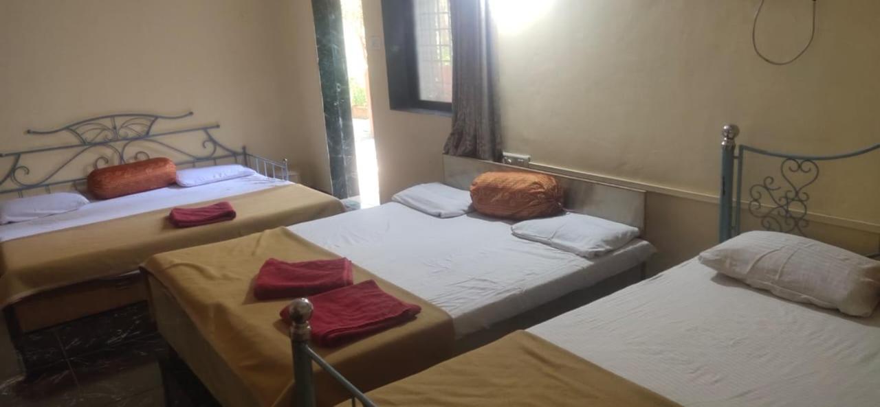 Hotel Hilltone- Matheran Bagian luar foto