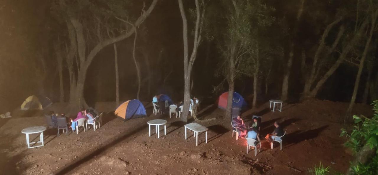 Hotel Hilltone- Matheran Bagian luar foto