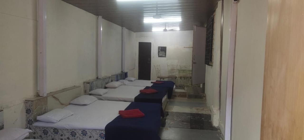 Hotel Hilltone- Matheran Bagian luar foto