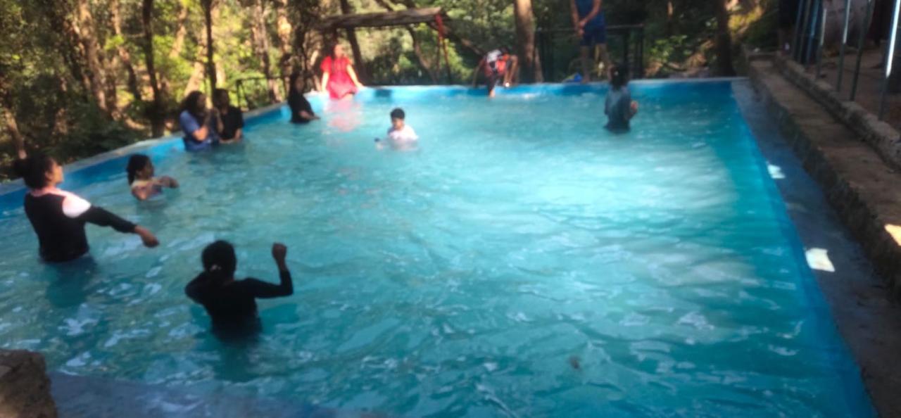 Hotel Hilltone- Matheran Bagian luar foto