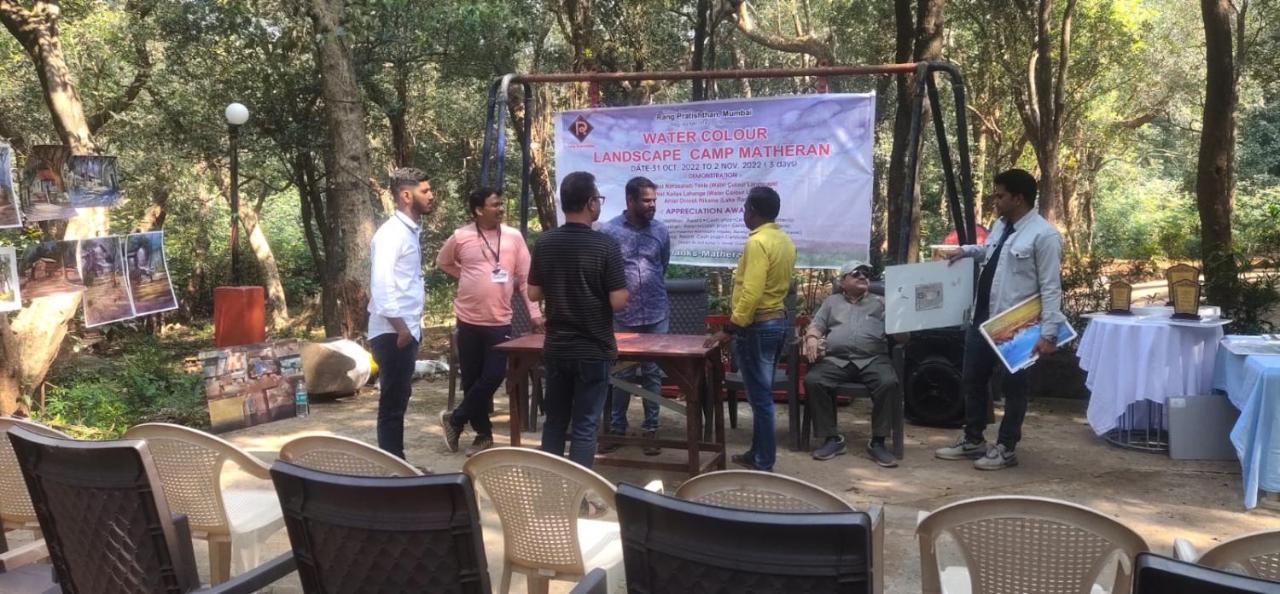 Hotel Hilltone- Matheran Bagian luar foto
