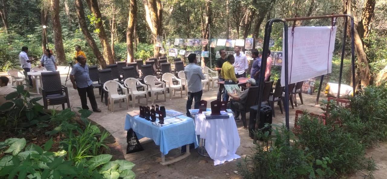 Hotel Hilltone- Matheran Bagian luar foto