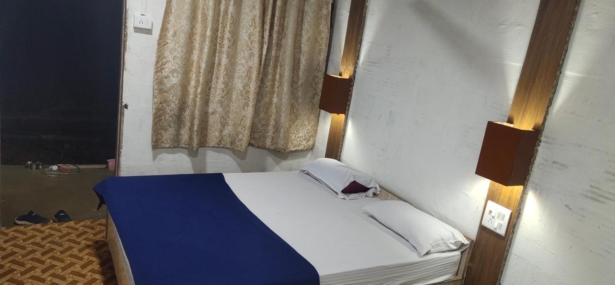 Hotel Hilltone- Matheran Bagian luar foto
