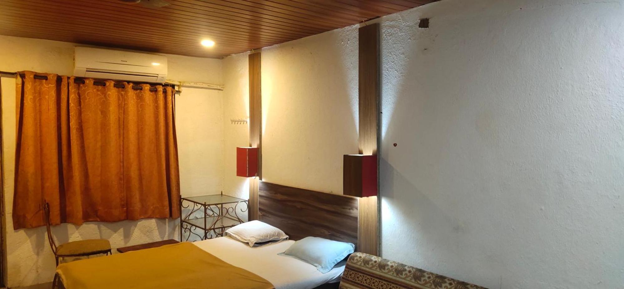 Hotel Hilltone- Matheran Bagian luar foto